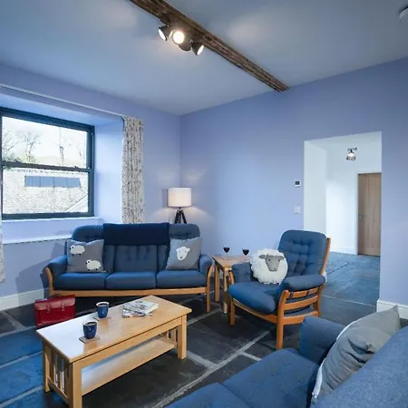 New 2 Bedroom At Waterhead Range By Letmestay Casa de Férias Ambleside