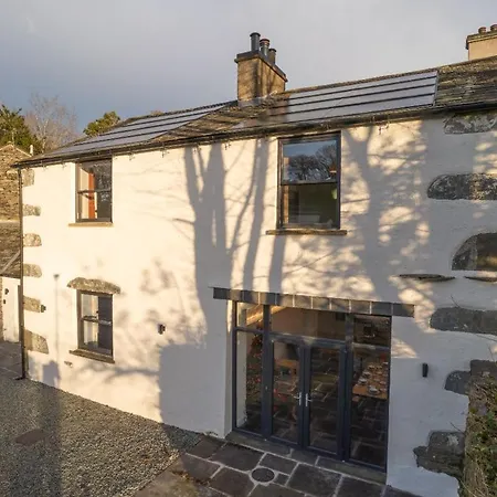 New 2 Bedroom At Waterhead Range By Letmestay Holiday home
